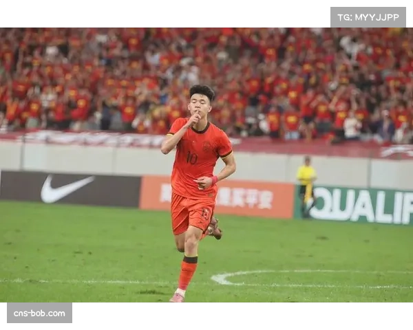 王钰栋防守参与度翻倍 场均4.56次贡献显战术转型